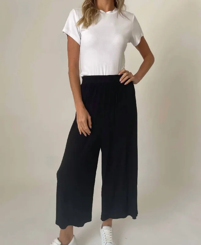 Ribbed Culottes High Waisted Pant In Black